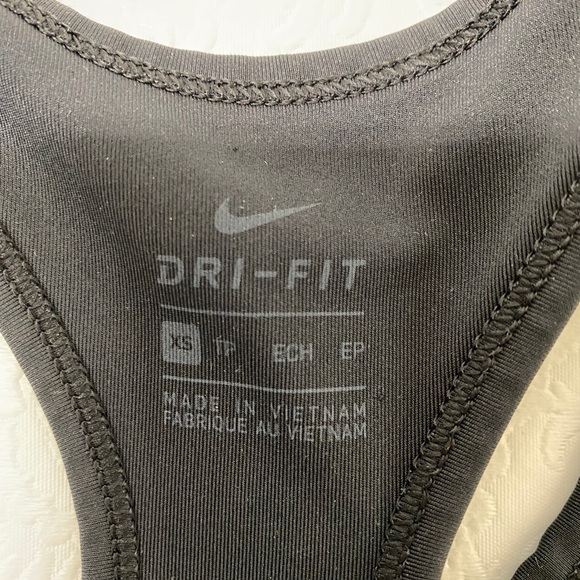 Nike Swoosh Medium Support Sports Bra - Picture 4 of 4